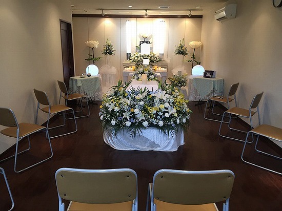 東京都　多摩市　家族葬