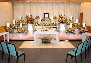 無宗教葬の花祭壇